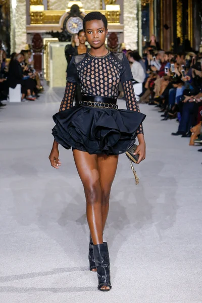 Look 50